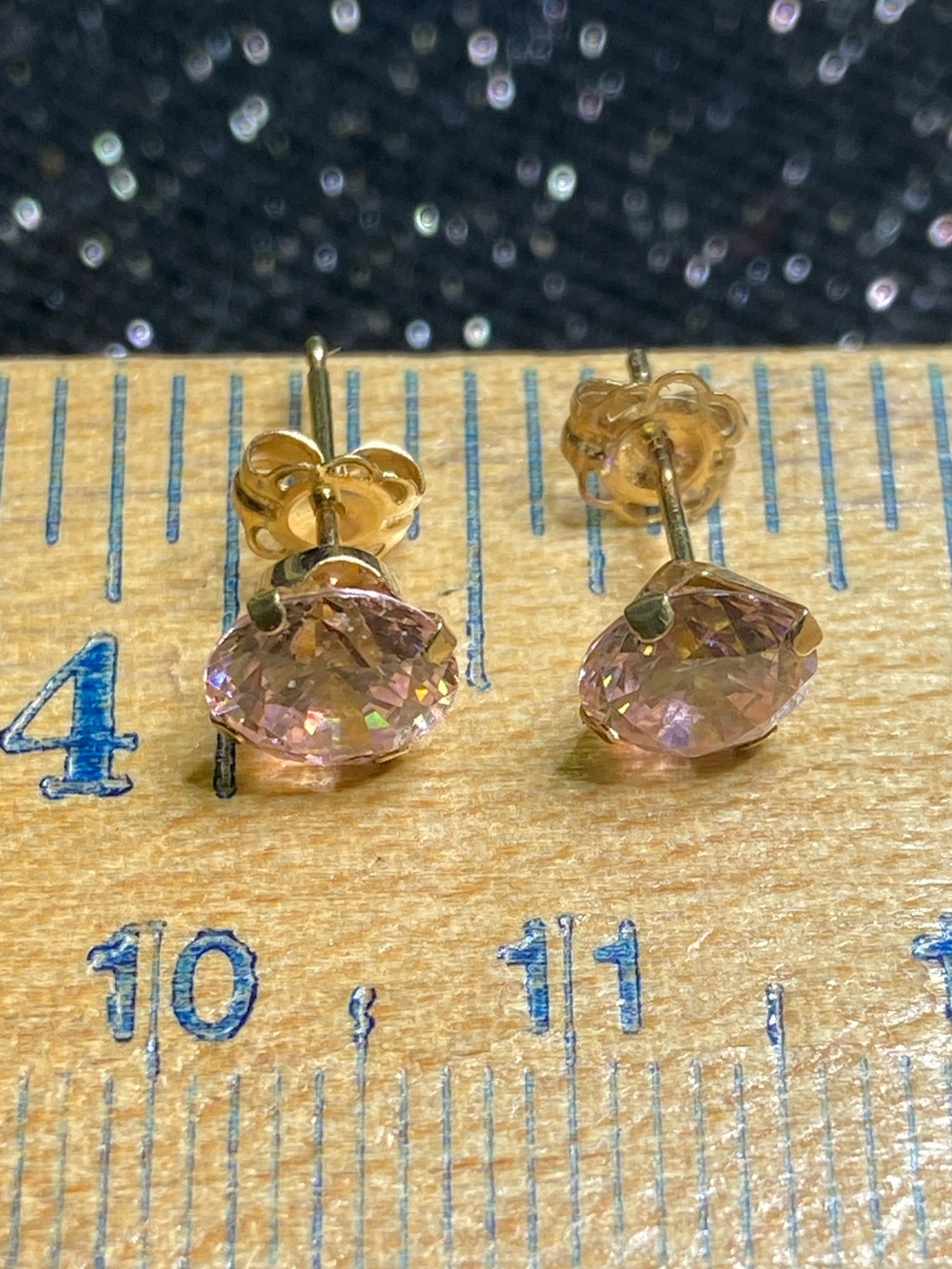 10k Yellow Gold Pink cubic Zirconia Stud Post Earrings - Picture 4 of 7